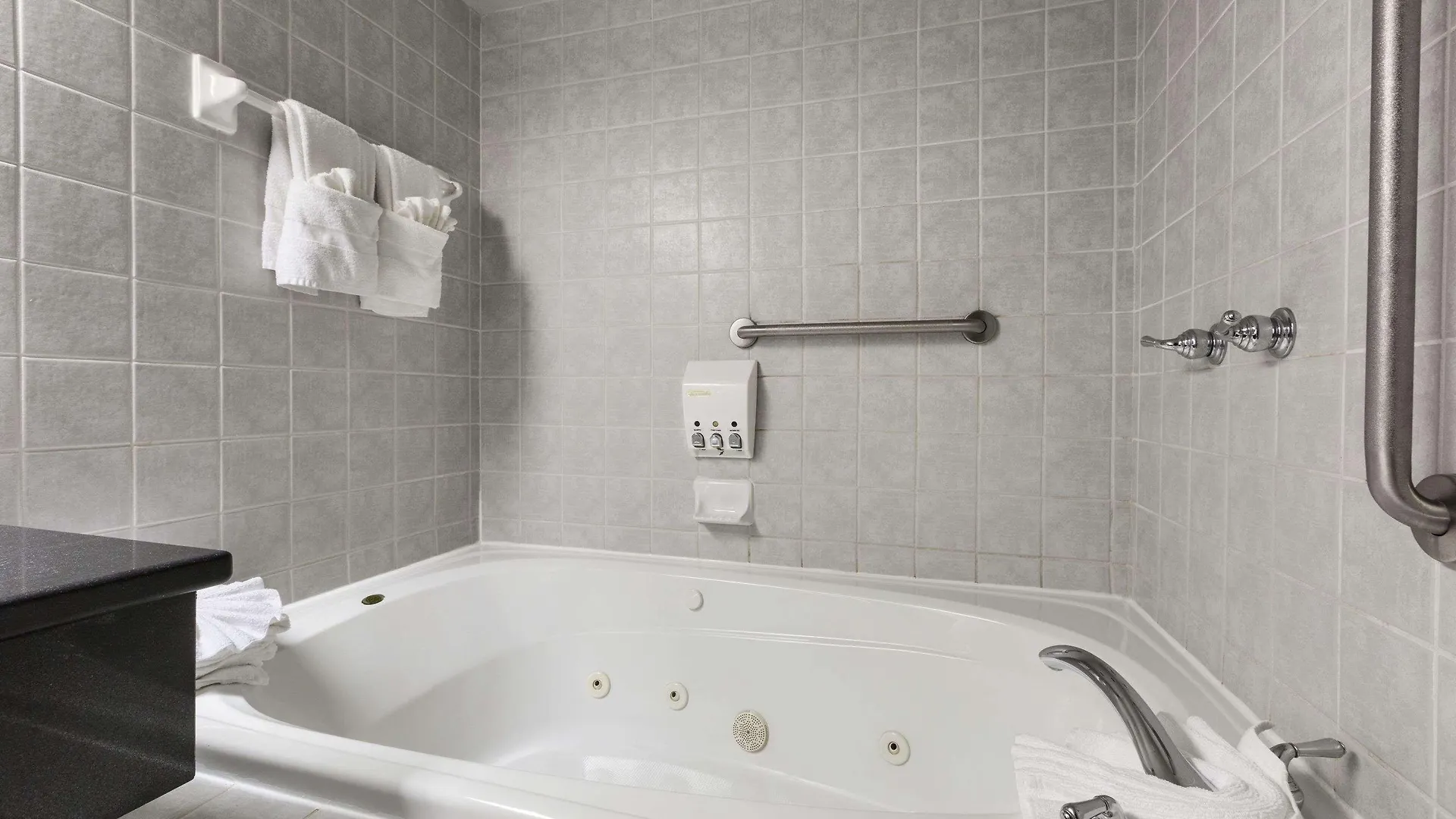 Hotel Days Inn By Wyndham Ottawa West